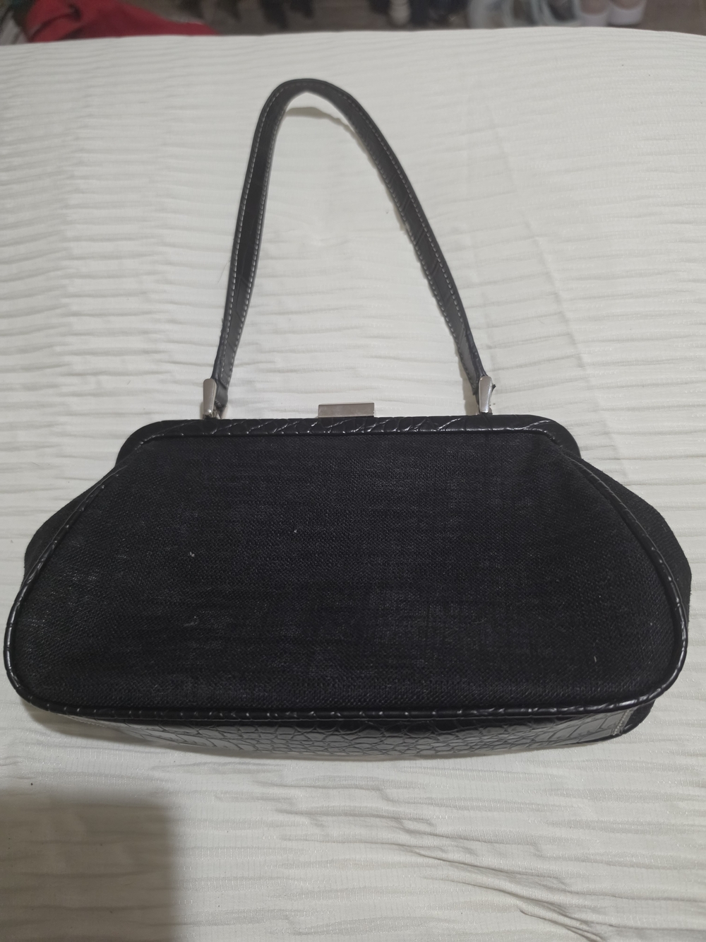 Tommy Hilfiger Vintage Y2k Black Women's Shoulder Bag with Metal Ring Accent - Picture 2 of 4